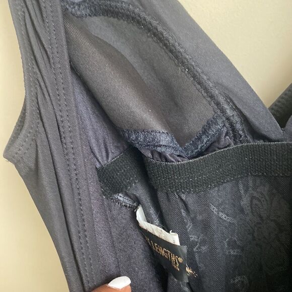 Great Length One Piece swimwear 10 - Picture 5 of 8